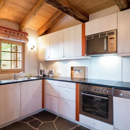Chalet Cozy Chalet Near Ski Area In Heremence